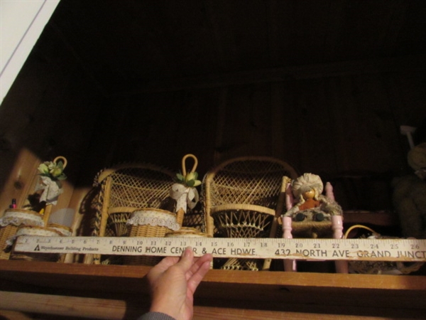 WICKER CHAIRS & DOLL DECOR