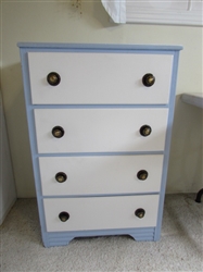SMALL BLUE & WHITE DRESSER