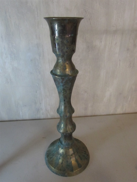 BRASS LAMP & CANDLESTICK COLLECTION