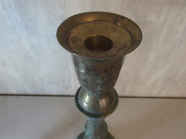 BRASS LAMP & CANDLESTICK COLLECTION