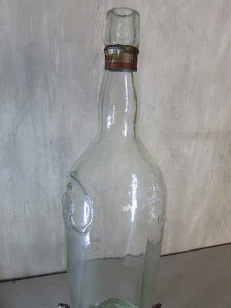 VINTAGE ITALIAN TUONI & CANEPA ONE GALLON DECANTER, WROUGHT IRON WINE DISPENSER & DUCKS DECANTER