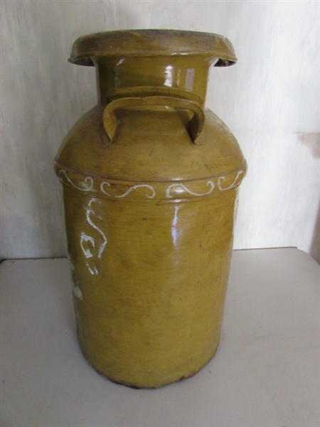DECORATIVE METAL MILK CAN