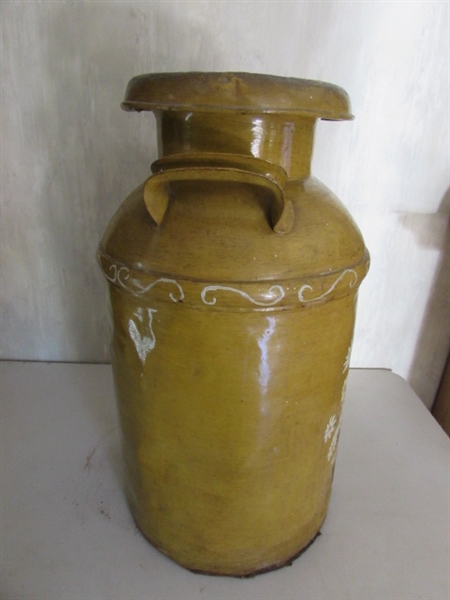 DECORATIVE METAL MILK CAN