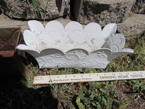 ASSORTED PLANTERS & BIRDHOUSE