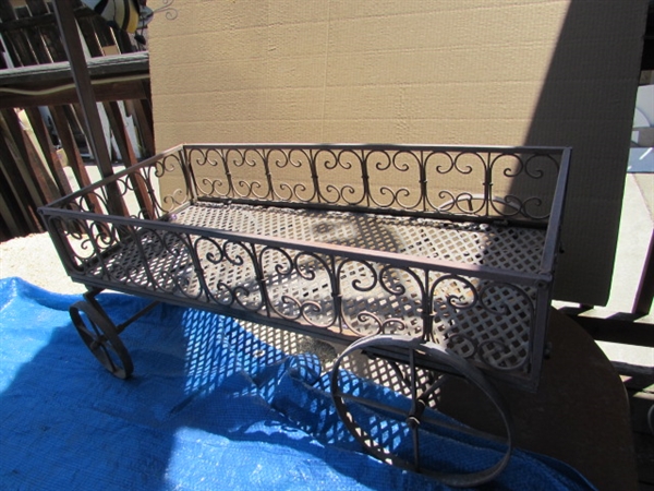 OUTDOOR METAL WAGON