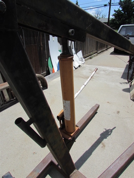 HEAVY DUTY HYDRAULIC ENGINE HOIST